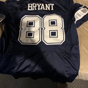 Dez Bryant Large Adult Unisex Nike Official NFL Players 48 Jersey( Never worn)