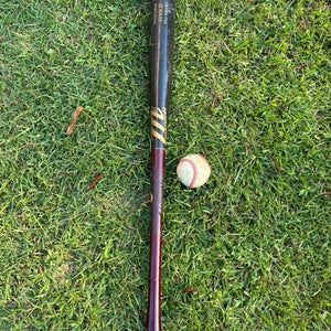 Marucci Cutch 22 Maple Bat (-3) 30 oz 33" (Used)