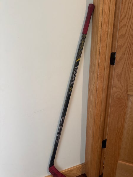 Junior CCM AS-VI PRO Left Hand Hockey Stick P28 (Used)