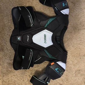 Women's Large Senior CCM Jetspeed FTW Shoulder Pads (Used)