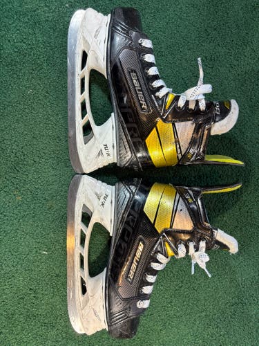 Bauer Supreme 3S Hockey Skates Size 3.5  (fit 2) (Used)