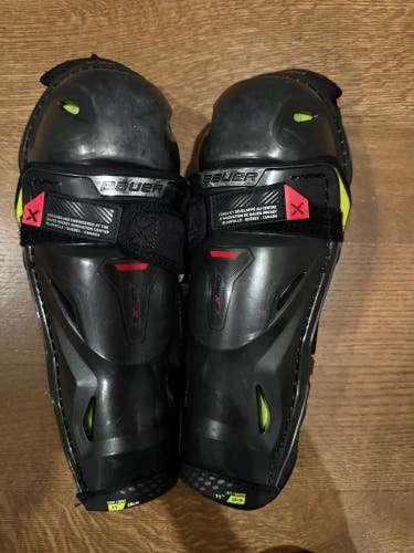 Junior Bauer Vapor 3X Pro 11" Shin Pads (Used)