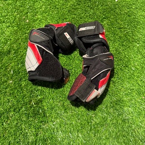Junior Small Bauer Nike air 70 Elbow Pads (Used)