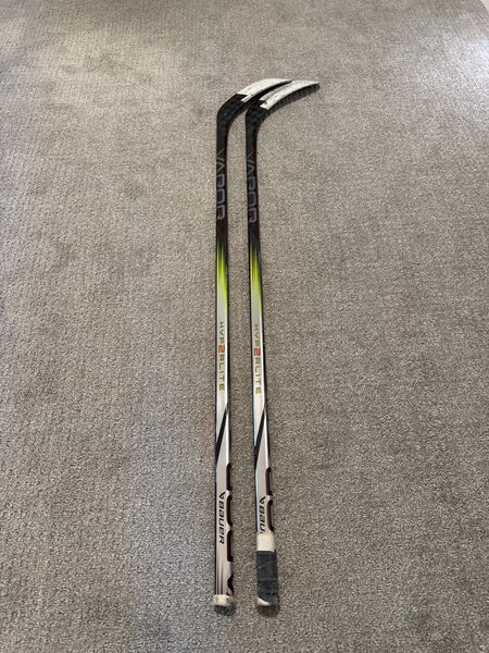 2 Bauer Vapor Hyperlite 2 Left Hand Hockey Stick P28 (Used)