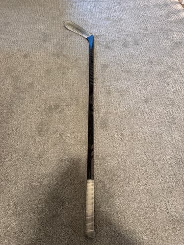 Junior Warrior Covert QR6 pro Left Hand Hockey Stick P28 (Used) 40 flex