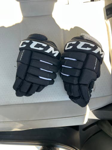 CCM Gloves 11" (Used)