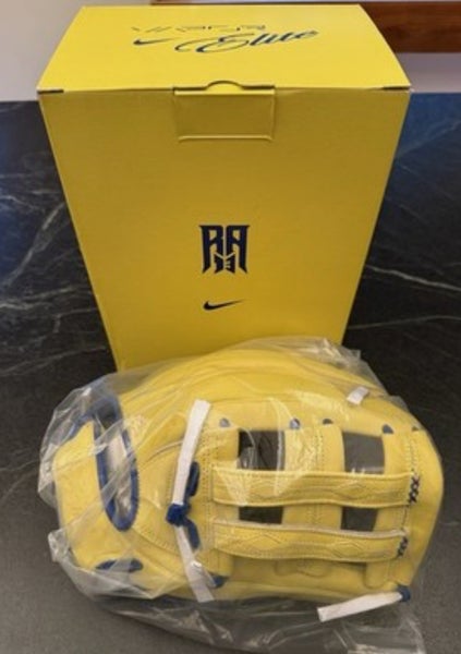 2025 Nike RH Outfield Baseball Glove 12.75"