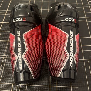 Youth Sher-Wood 8" Shin Pads (Used)