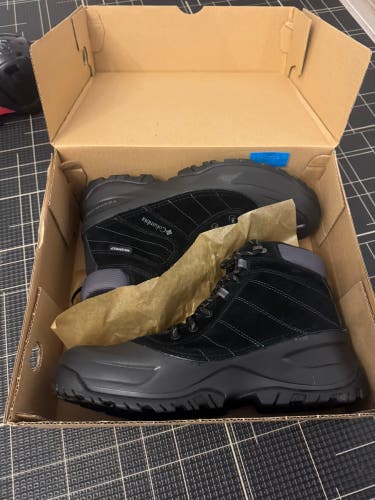 Men's Size 13.0 (W 14.0) Adult Columbia Boots (New)