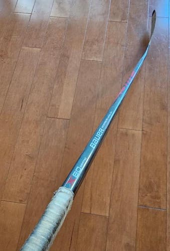 Senior Bauer Vapor X80 Right Handed Hockey Stick P92 Backstrom Pro Stock (Used).