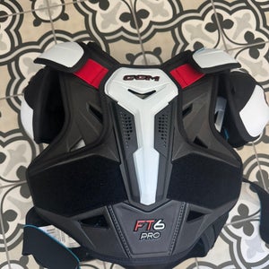 Large Senior CCM FT6 Pro Shoulder Pads (Used)