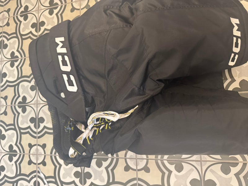 Senior Large CCM Tacks XF Pro Hockey Pants (Used)