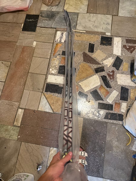 Senior Bauer Vapor Hyperlite 2 Right Handed Hockey Stick P29 (New)