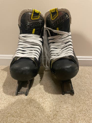 Tour Volt Pro Inline Skates Regular Width Size 8.5 (Used)