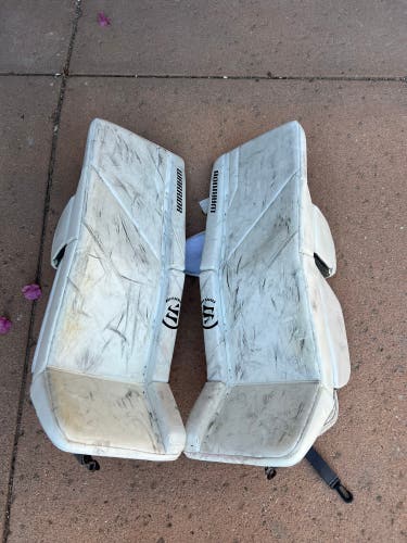 28" Warrior Ritual G7 Goalie Leg Pads (Used)