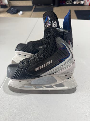 2025 Bauer Vapor Flylite Hockey Skates Regular Width 12 (Used)