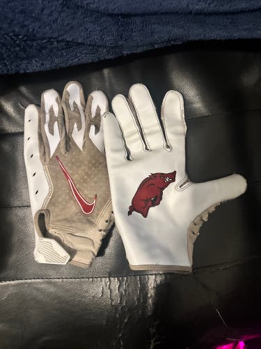 Adult XL Nike Gloves (Used)