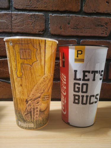 Pair of Pittsburgh Pirates Souvenir Drink Cups