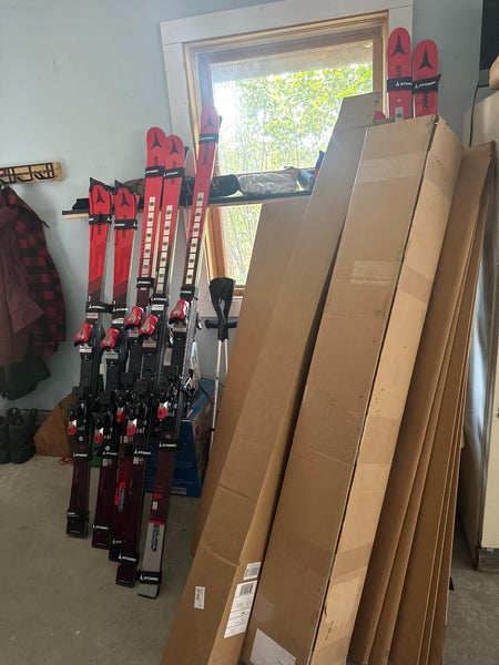 Men's 2025 Atomic Redster G9 193 cm Racing Skis With Bindings Max Din 20 (Used)