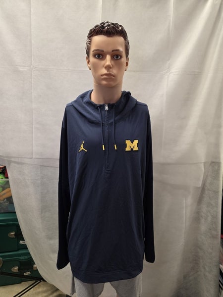 Team Issued Michigan Wolverines  Jordan 1/4 Zip Hooded Jacket XLT NCAA