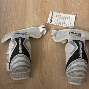 Junior Large Bauer NEXUS 400 Elbow Pads (New)
