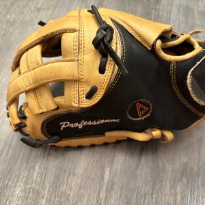 All Star Vela Pro Series: CMW3000 Fastpitch Catcher's Mitt (used)