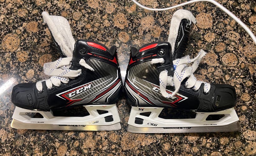 2025 CCM JetSpeed FT460 Hockey Skates Regular Width Size 1 (Used)