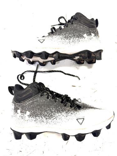 Used Under Armour Jr FB Cleats Black Junior 04 11860-C000298655