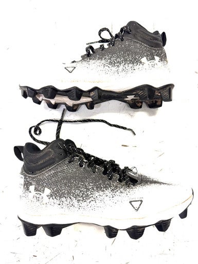 Used Under Armour Jr FB Cleats Black Junior 04 11860-C000298655