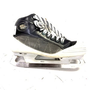 Used CCM 852 Intermediate Goalie Skate Intermediate 5.0 11860-C000298635