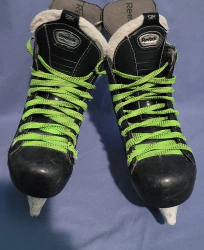 2007 Reebok 9K Pump Hockey Skates Regular Width Size 2 (Used)