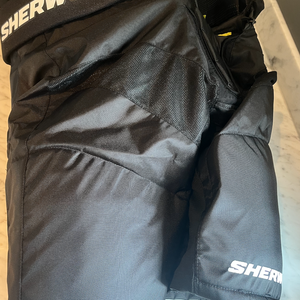 Senior Medium Sher-Wood Hockey Pants (New)