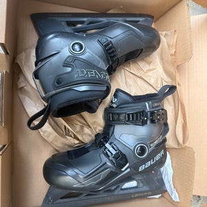 Bauer Konekt 2 Hockey Goalie Skates Regular Width Size 4 (Used)