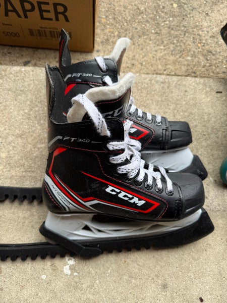 CCM JetSpeed FT340 Hockey Skates Size 2 (Used)