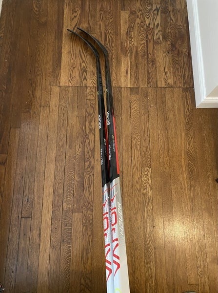 (2-PACK) Bauer Vapor Hyperlite, Flex: 77, Blade: P92 Right, Senior Stick