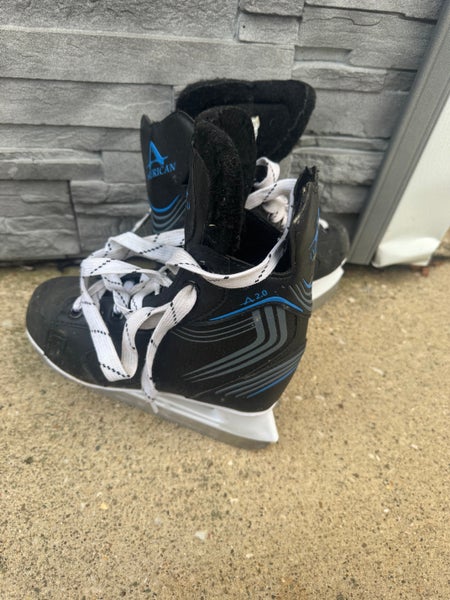 Hockey Skates Size 3 (Used)