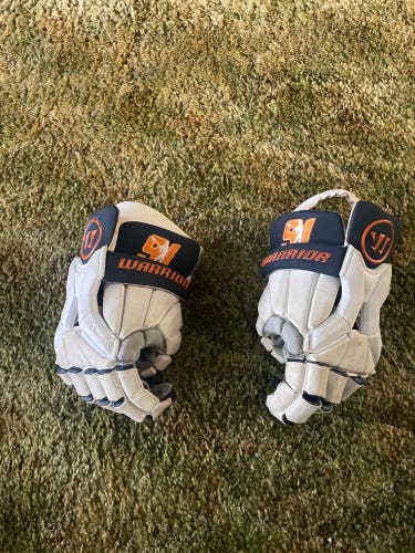 Warrior Burn Lacrosse Gloves Large (Used)