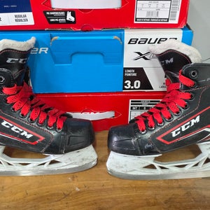 CCM JetSpeed FT340 Hockey Skates Regular Width Size 2 (Used)