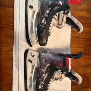 Bauer Vapor X5 Pro Hockey Skates 6 (Used)