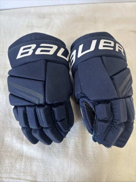 Junior Size 11 Inch Bauer X Ice Hockey Player Gloves. Blue.