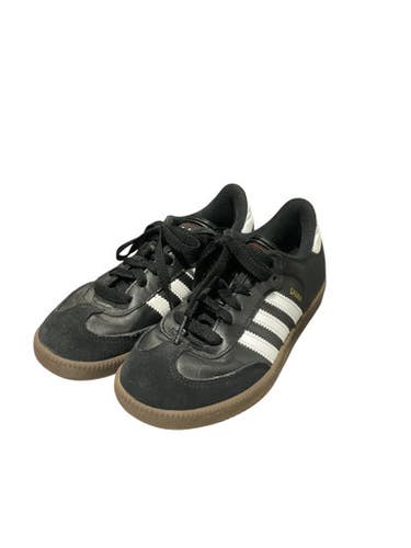 Used Adidas Soccer Indoor Shoes Black Junior 03.5 11834-S000040454