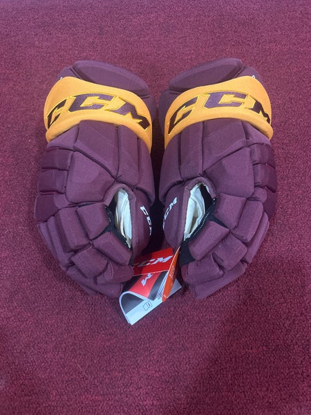 CCM HGPJS 15" Pro Stock (New) Gloves Item#HGPC5