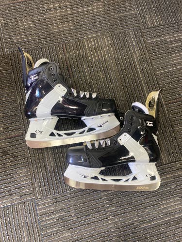 CCM Tacks XF 652 Hockey Skates Regular Width 8 (New)