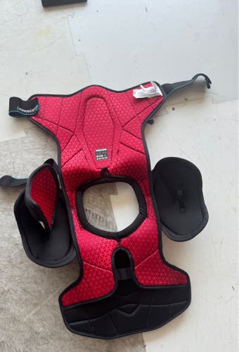 Large Junior CCM Shoulder Pads (New)