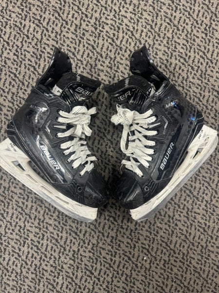 Bauer Supreme Mach Hockey Skates Size 4 (Used) fit 2