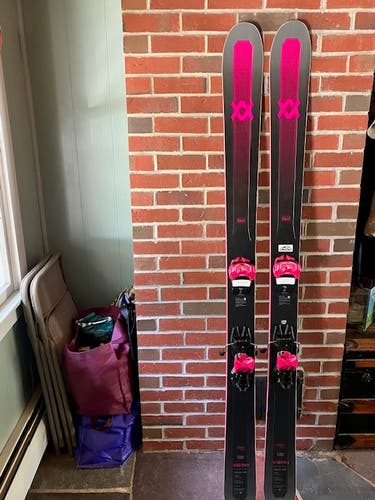 Volkl Mantra 108 W/Tyrolia Attack 14 MN