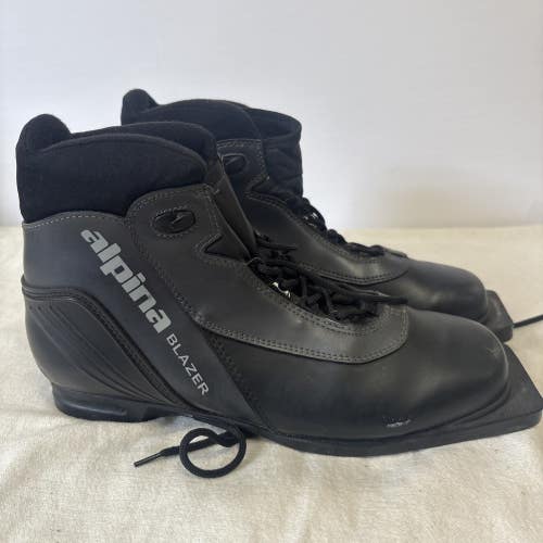 EURO Size 44 US Mens Size 10.5 ALPINA Blazer Cross Country Ski Boots.
