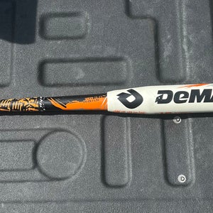 DeMarini Vendetta Composite Bat (-12) 18 oz 30" (Used)