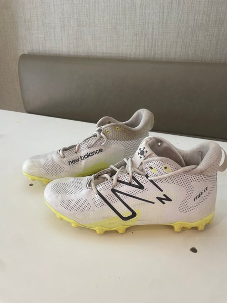 Youth new balance freeze lacrosse cleats
