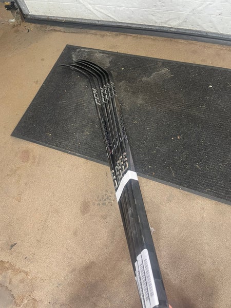 Senior CCM Jetspeed FT7 Pro Right Handed Hockey Stick P29 Pro Stock (New)